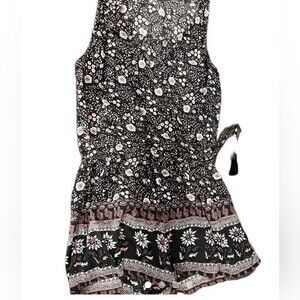 American Eagle Romper Ditsy Floral Romper Women’s Size XS Boho black pink